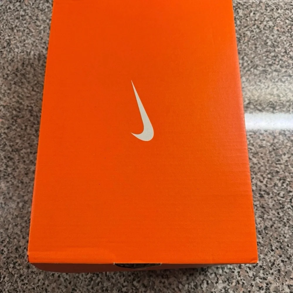 Women's Nike Air Force 1 '07 Platinum Violet Sail DV3808 001 Purple White Sizes - Picture 9 of 9